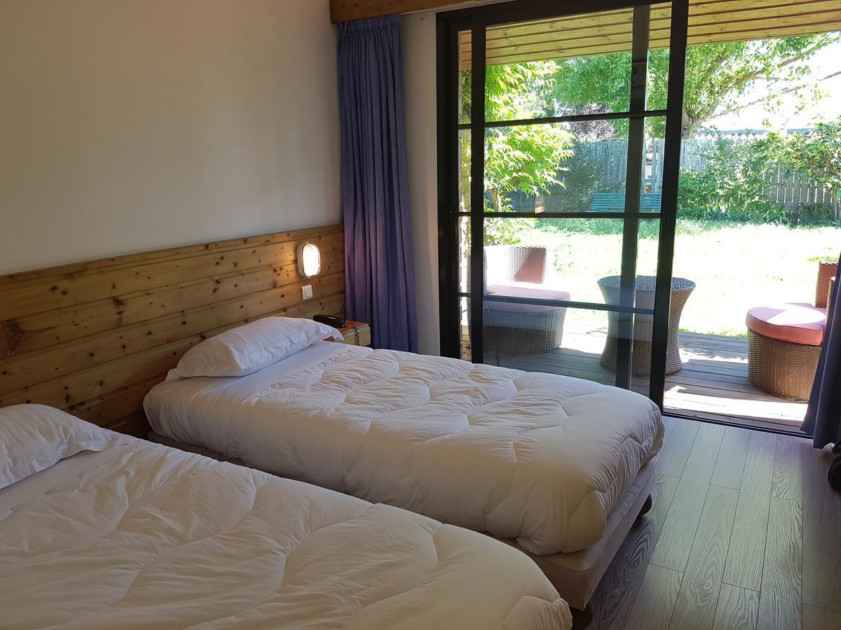 Отель Le Vieux Logis De Clam Экстерьер фото