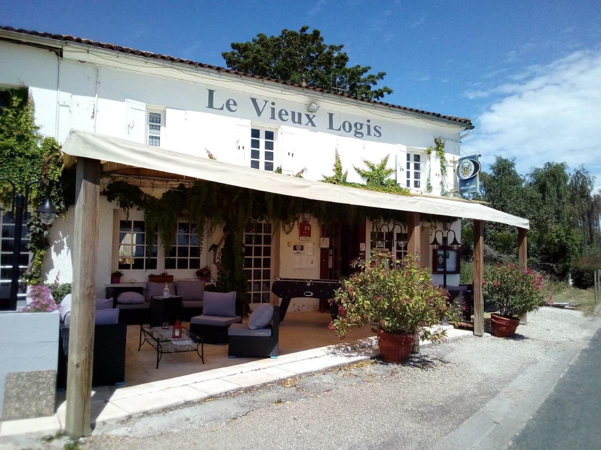 Отель Le Vieux Logis De Clam Экстерьер фото